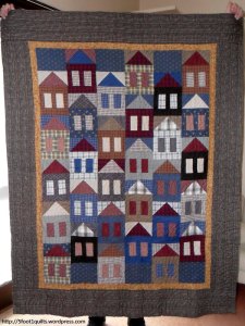 image of house quilt front